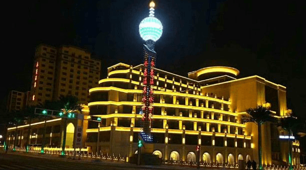 Ёнлян халуун рашаан усны ертөнц